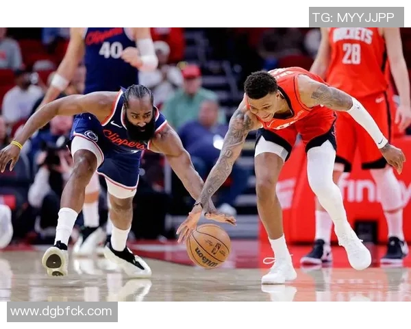 判若两人！哈登上半场20分+下半场0分 全场仅1助 快船完败给勇士